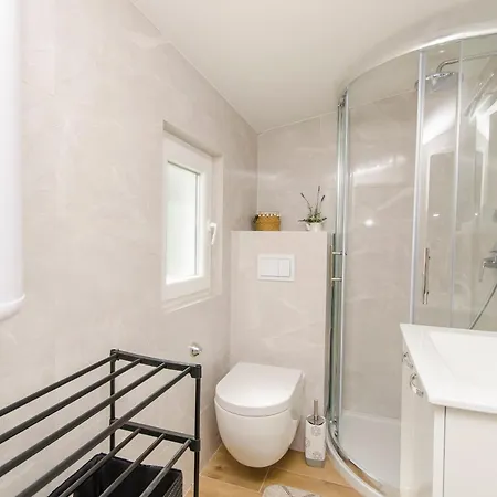 Seka Apartment *